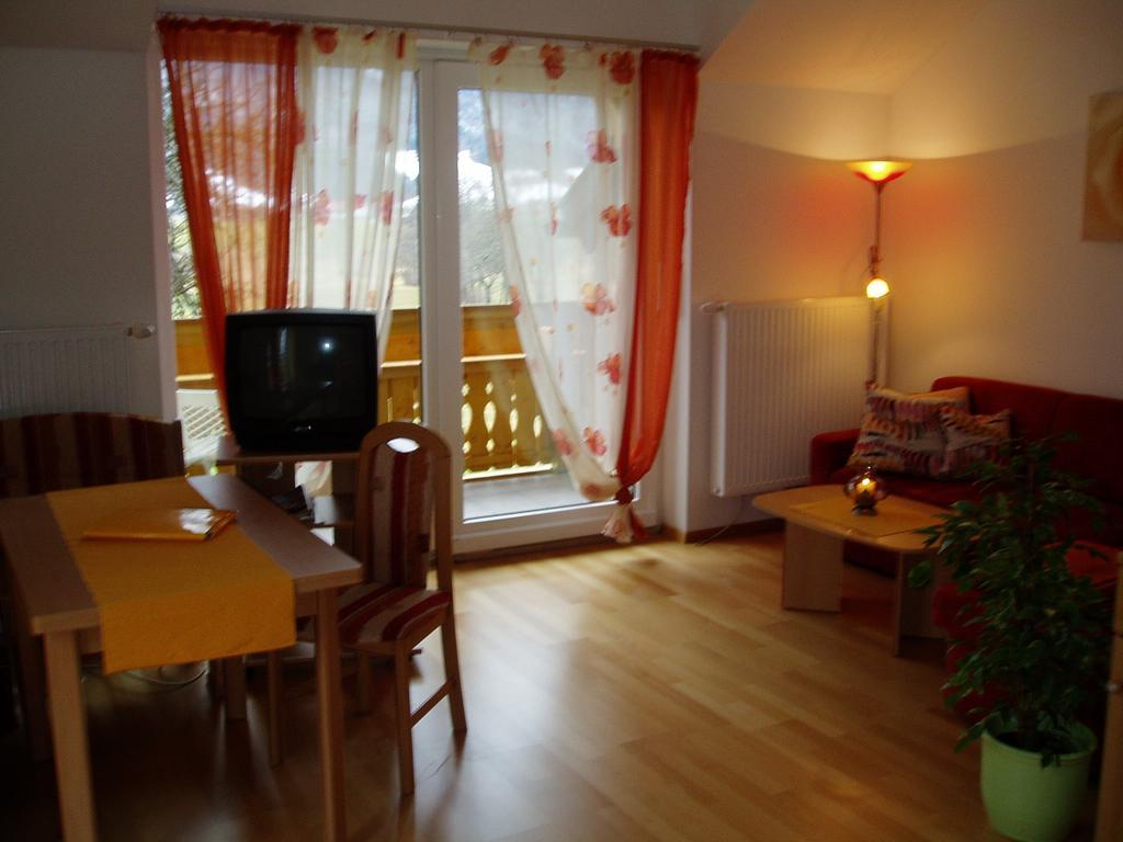 Pension Puhringer Мондзее Номер фото